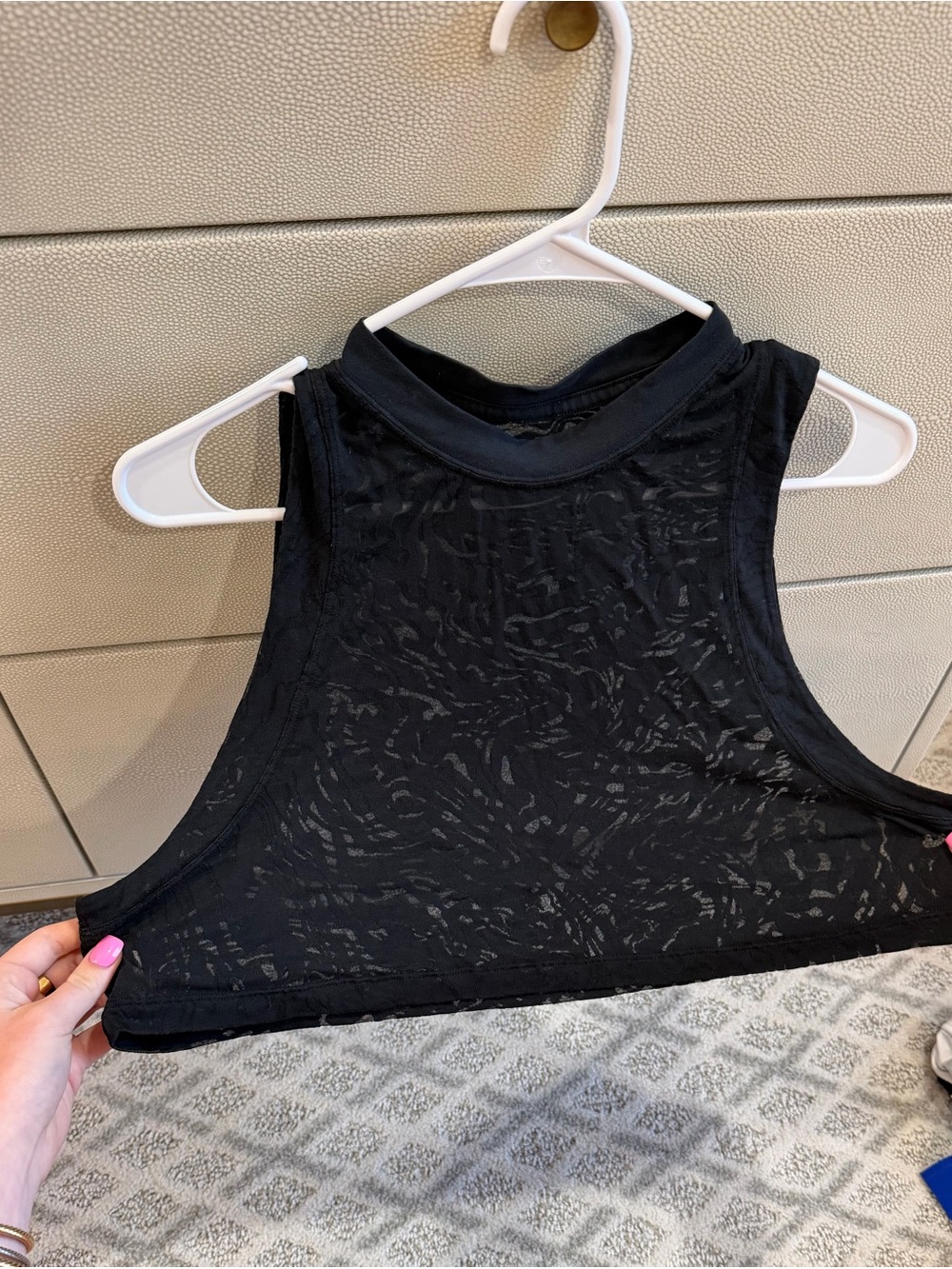 lululemon athletica Black Mock Neck Cropped Tank - Picture 2 of 2